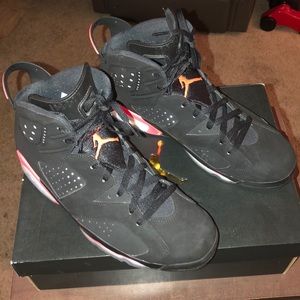 Air Jordan 6 Retro black/infrared. Size 11.5